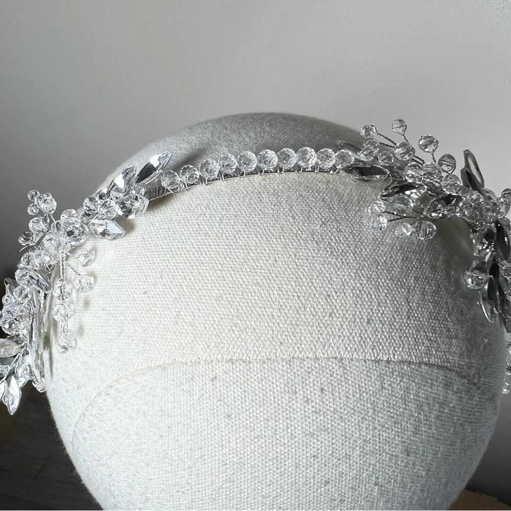 Bridal Silver Tone White Gemstone Floral Vine Headband